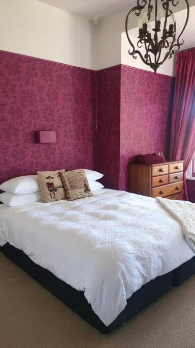 The Oaks- A Beautifully Appointed 1890S Villa 피더스톤 외부 사진