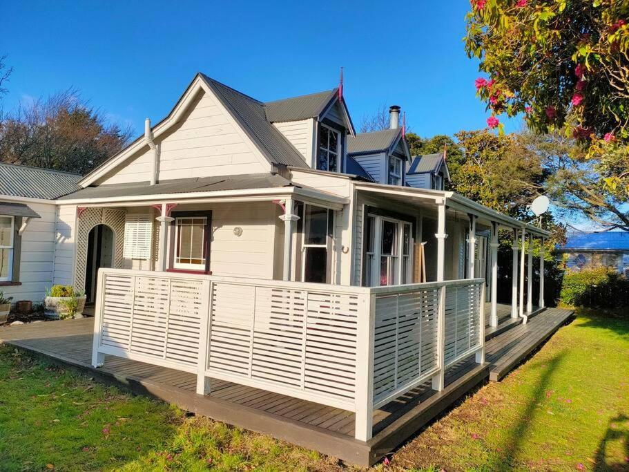 The Oaks- A Beautifully Appointed 1890S Villa 피더스톤 외부 사진